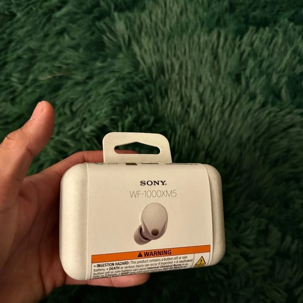 SONY WF1000XM5 Noise Canceling Earbuds Silver